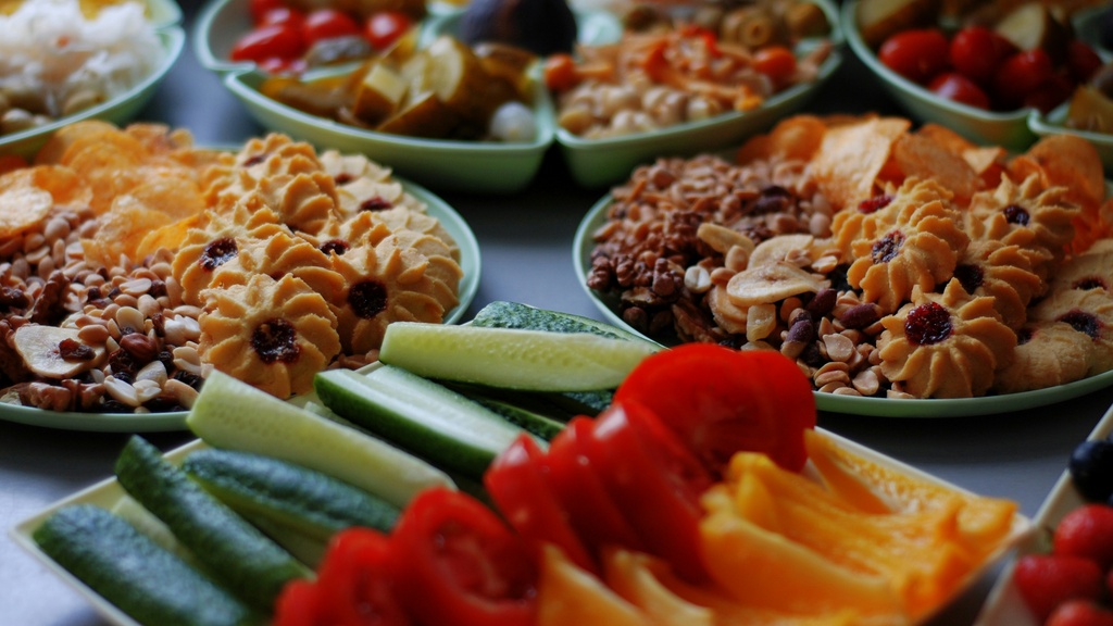 Nourished at Iowa: Enjoying Food During the Holiday Season Without Guilt promotional image