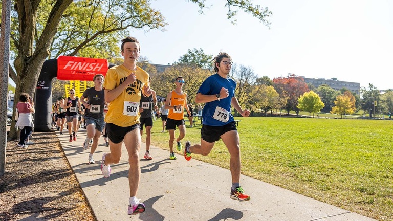 Students and community members run in a philanthropic 5K in support of Stead Family Children's Hospital